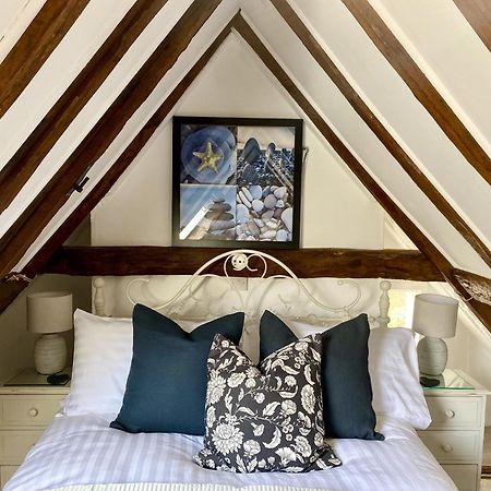 Chestnut Tree Cottage, 7 High Street 아르딩리 외부 사진