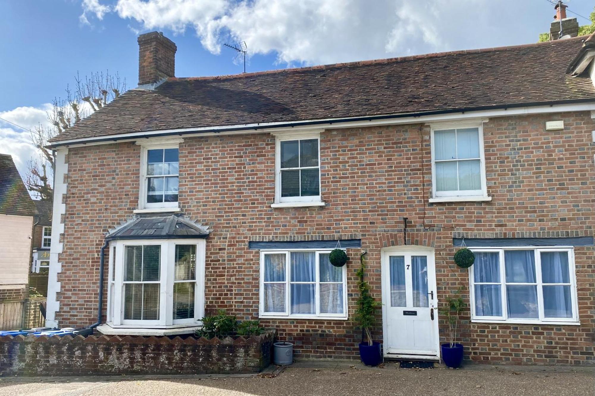 Chestnut Tree Cottage, 7 High Street 아르딩리 외부 사진