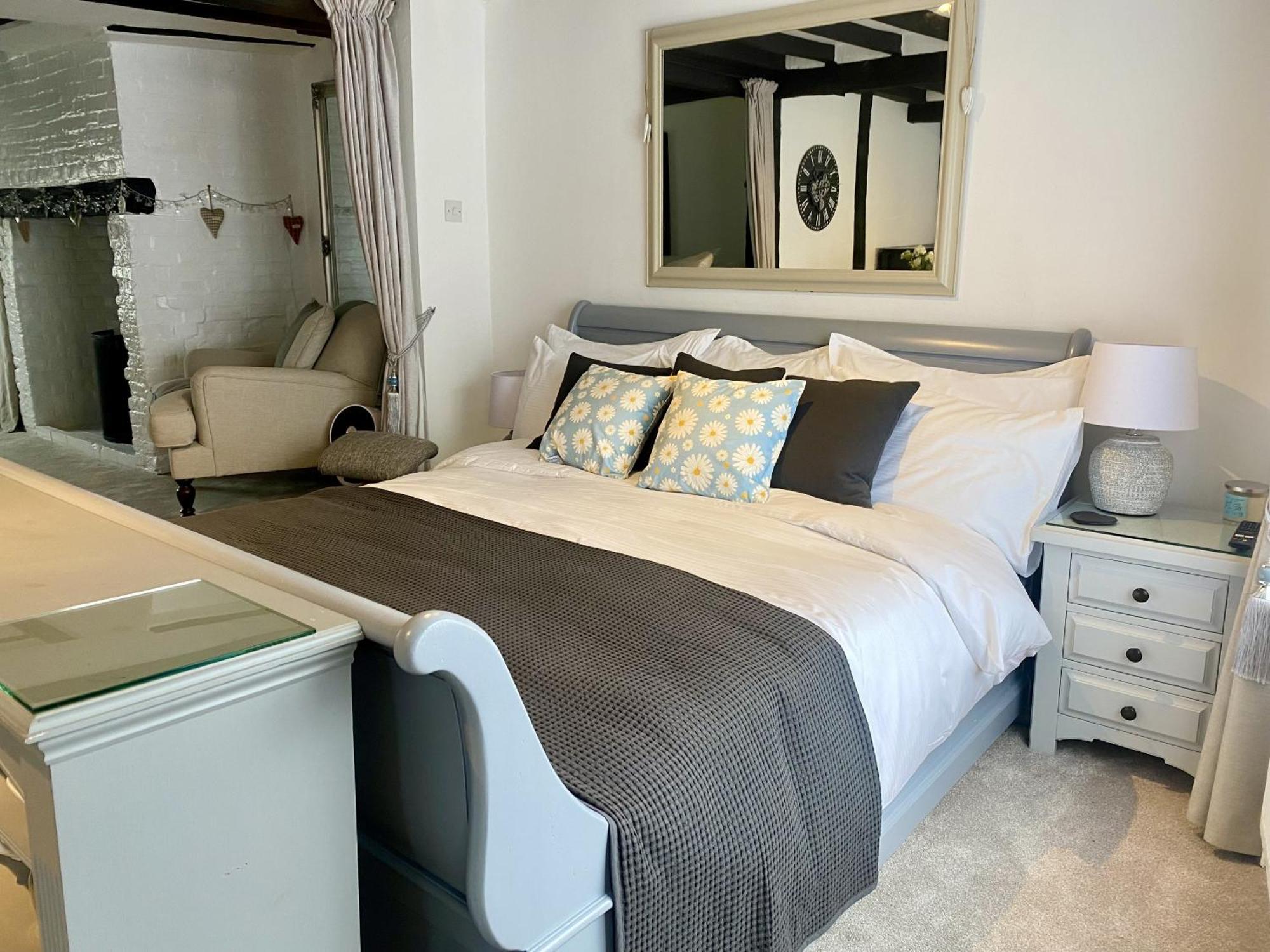Chestnut Tree Cottage, 7 High Street 아르딩리 외부 사진